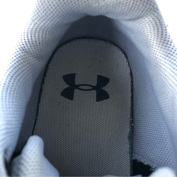 Under Armour GS Charged Impulse Running Sneakers in Black, Youth 5Y Womens 7 - Picture 6 of 9